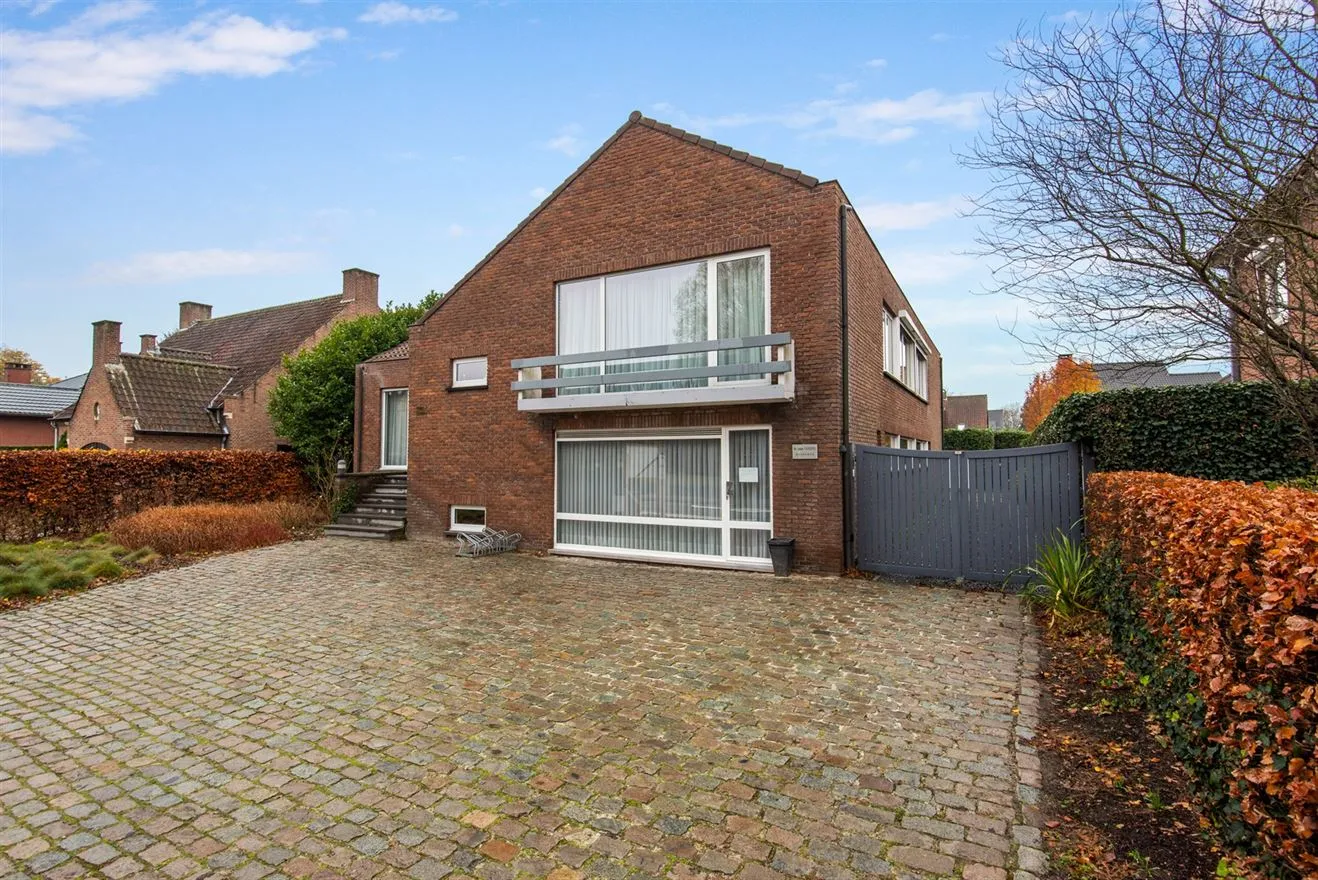 House For Sale - 2300 TURNHOUT BE Image 2